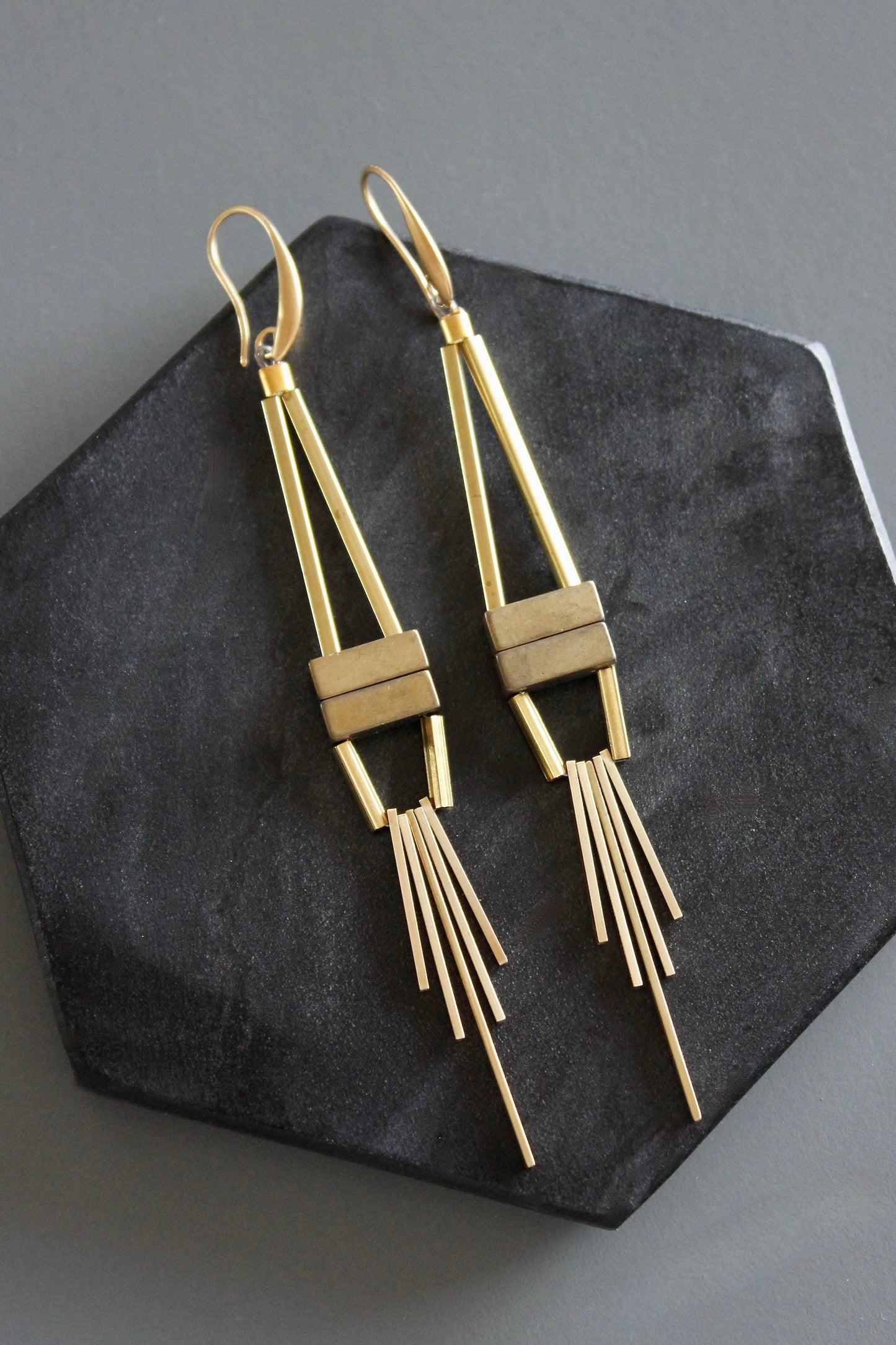 MLNE59 Hematite and brass Artdeco earrings