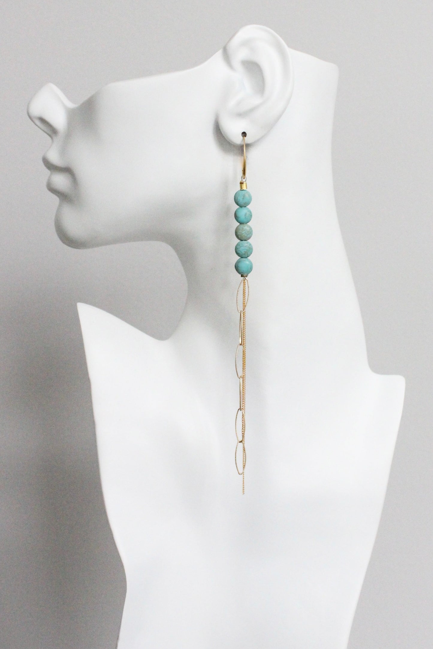 MLNE60 Turquoise and chain shoulder duster earrings