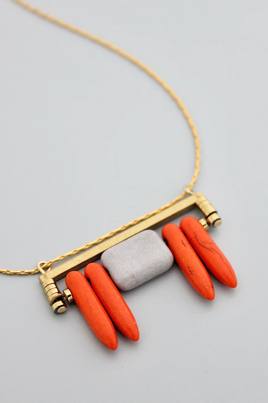 GND318